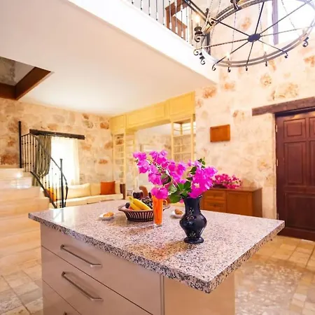Marsilya Is Stone House For 8 People With A Magnificent Sea View In Kalkan Vila